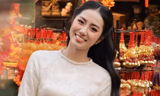 Dàn hoa, á hậu khoe dáng với áo dài Tết