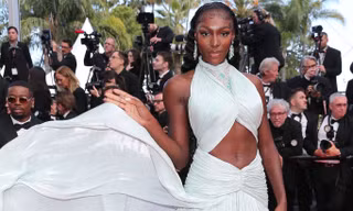 Dàn hoa, á hậu mặc váy xẻ táo bạo ở Cannes