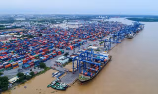 Tân cảng Sài Gòn thu phụ phí nhiên liệu từ hôm nay 