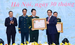 MB vinh dự nhận Huân chương Bảo vệ Tổ quốc hạng Nhất tại Hội nghị '80 năm Doanh nghiệp đồng hành cùng đất nước'