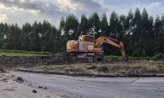 Bị xử phạt 36 triệu đồng vì đổ phế thải xây dựng trái phép 