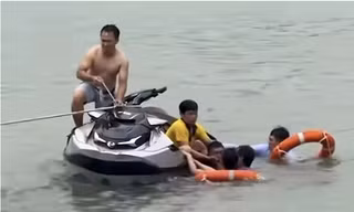 Ninh Bình tạm dừng flyboard sau sự cố hai người chìm sâu dưới hồ