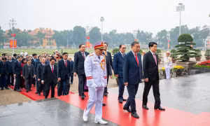 Lãnh đạo Đảng, Nhà nước viếng Chủ tịch Hồ Chí Minh nhân kỷ niệm 96 năm Ngày thành lập Đảng