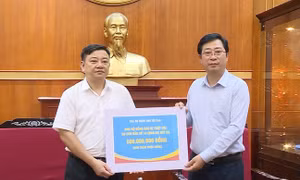 Ủng hộ đồng bào bị thiệt hại do bão số 10 qua tài khoản: Nhà hảo tâm có thể chọn 'sao kê' hoặc giữ kín 