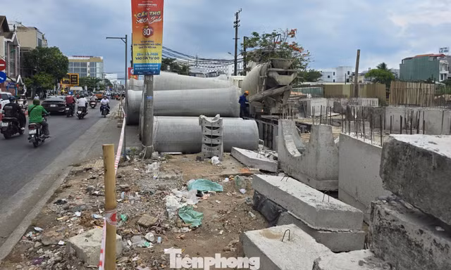 Dự án mở rộng đoạn đường 7.200 tỷ đồng gần như giậm chân tại chỗ