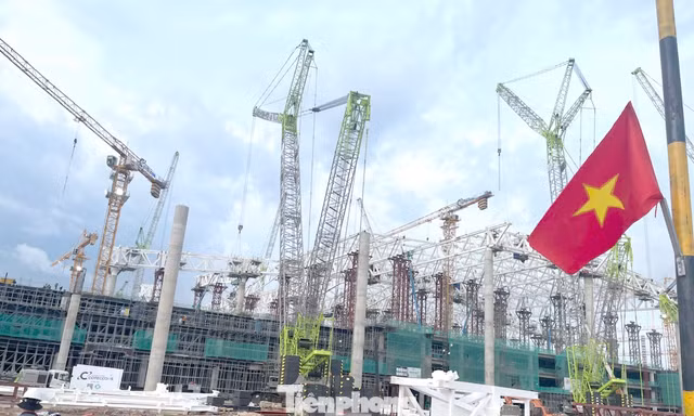 Công trình nghìn tỷ 'chờ' vật liệu: Bài 4- Loạt công trình APEC tại Phú Quốc vượt khó