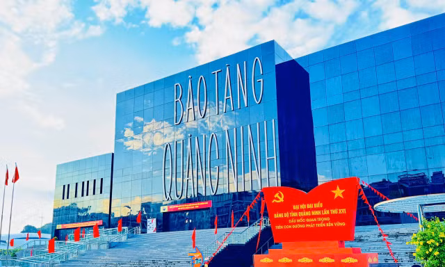 Quảng Ninh cần vượt ‘cửa ải’ nào để lên thành phố ?