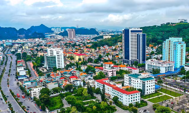 Quảng Ninh xử lý hơn 300 trụ sở dôi dư sau sáp nhập hành chính