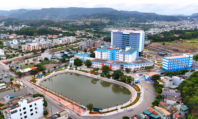 Quảng Ninh chính thức sắp xếp, tổ chức lại hệ thống y tế toàn tỉnh
