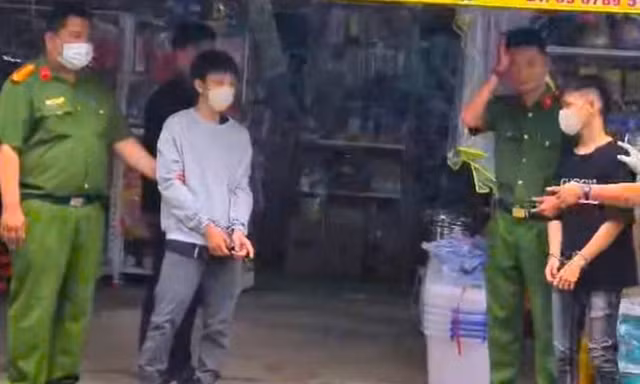 Bắt hai nghi phạm liên quan vụ người đàn ông tử vong trên vỉa hè ở Nha Trang