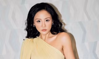 Văn Mai Hương chạm đến cảm xúc của khán giả khi hát về nỗi lòng người mẹ trong ca khúc do nhạc sĩ Hàn Quốc sáng tác