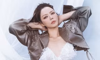 'Kiều nữ màn ảnh Việt' Lý Nhã Kỳ theo đuổi vẻ đẹp phồn thực, không ngần ngại tạo dáng với phong cách táo bạo
