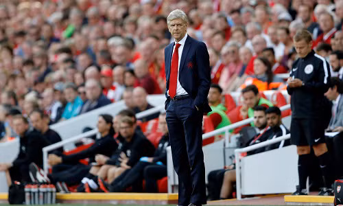 Wenger gần mất sạch uy tín trong mắt người hâm mộ. Ảnh: Reuters.