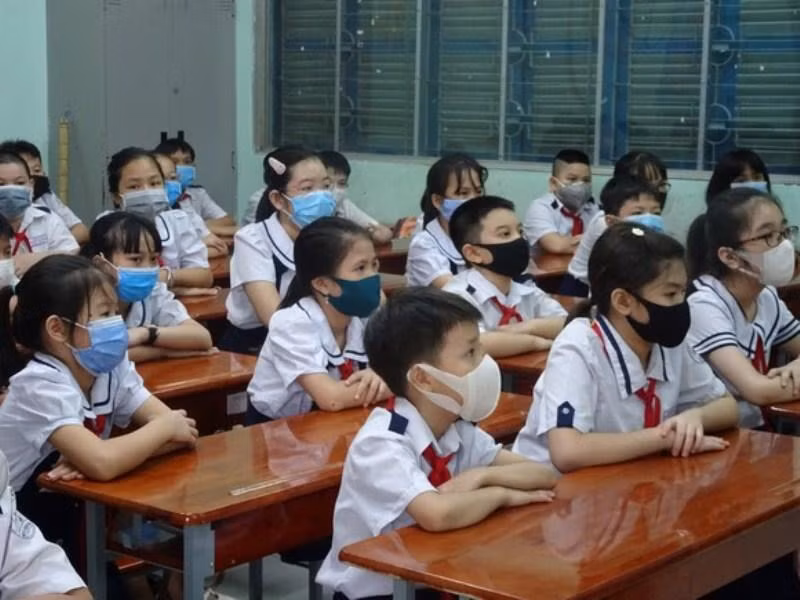 Cử tri ngành y tế TPHCM kiến nghị tiêm vắc xin cho trẻ em