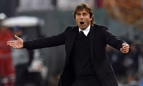 Chelsea là đội bóng Anh đầu tiên mất đỉnh bảng sau lượt trận đêm 31/10.