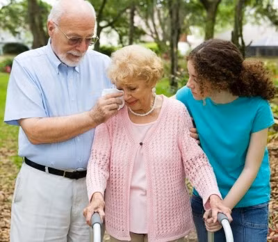 10 dấu hiệu cảnh bảo của bệnh mất trí nhớ - Alzheimer