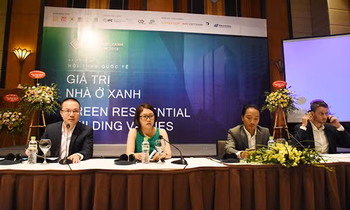 Ông Trịnh Tùng Bách – GĐ Ban R&D chia sẻ kinh nghiệm thực tế làm công trình Xanh tại Tập đoàn Capital House