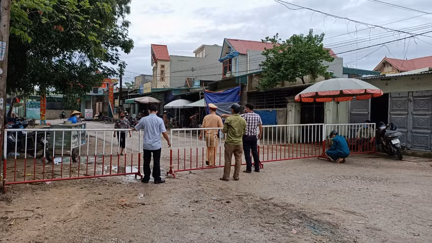 Thanh Hoá phong tỏa 284 hộ dân liên quan ca mắc COVID-19 số 748