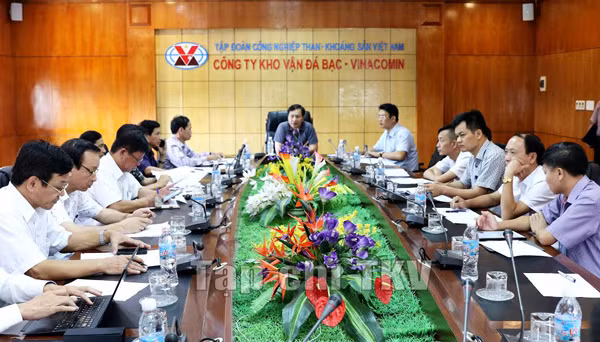 Sản xuất và tiêu thụ than tháng 10/2016 đúng kế hoạch