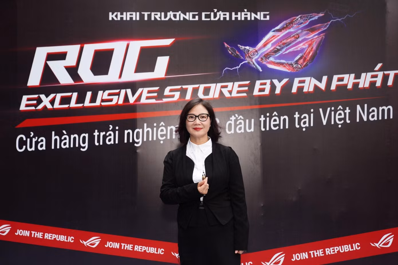 Bà Lê Thị Hương Giang - Tổng Giám đốc An Phát Computer.