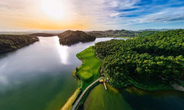 Vì sao Tràng An Golf & Resort được Hiệp hội Golf Trẻ Mỹ 'chọn mặt gửi vàng'?