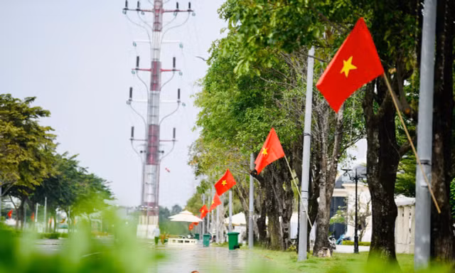 Tất bật chuẩn bị cho Tiền Phong Half Marathon lần đầu tại TPHCM