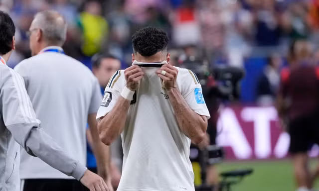 Tiền tỷ không mua được thành công cho các đại gia như Saudi Arabia và Qatar tại World Cup