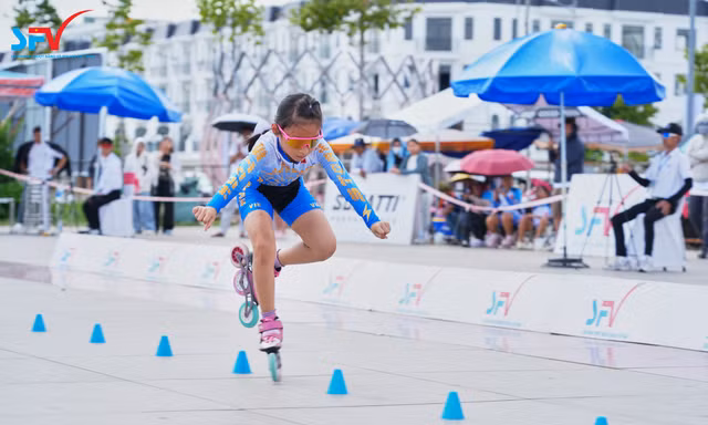 Nhiều gương mặt trẻ tỏa sáng tại Giải vô địch các nhóm tuổi Roller Sports quốc gia 2026