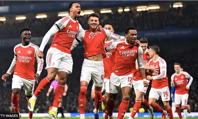 Chelsea gục ngã trước Arsenal trên sân nhà ở bán kết lượt đi Carabao Cup