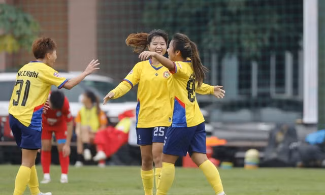 Lượt 4 giải nữ vô địch U19 Quốc gia: TP.HCM đại thắng Than KSVN