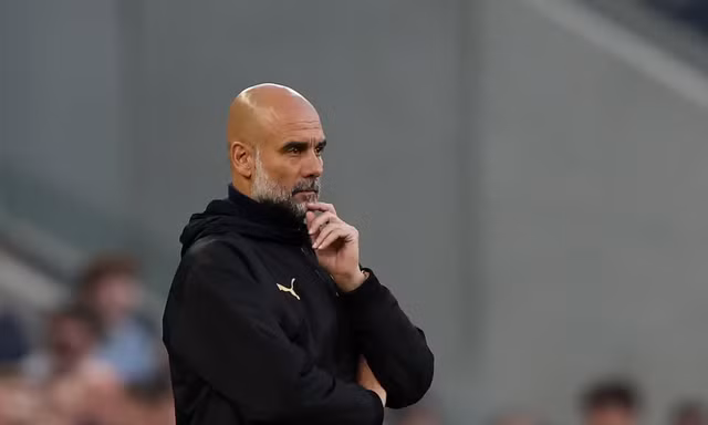 Man City hòa cay đắng Everton, Guardiola thừa nhận ngôi vô địch ngoài tầm kiểm soát