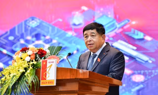 Phó thủ tướng Nguyễn Chí Dũng phát biểu tại buổi lễ