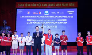 Hành trình vượt hàng trăm cây số về Thủ đô của những 'nhà toán học tương lai'