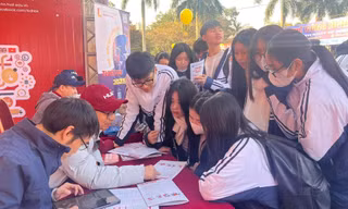 Sau sự cố sai lệch điểm IELTS: Đại học Bách khoa Hà Nội rà soát thí sinh xét tuyển bằng chứng chỉ