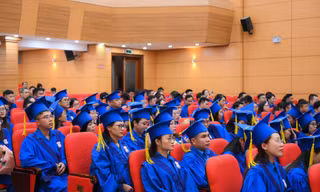 Điểm sàn ngành Y khoa có trường lên đến 24 điểm, vượt trần Bộ GD&ĐT công bố