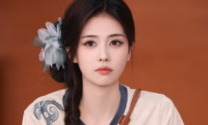 Show Trung Quốc ngập chìm trong bê bối