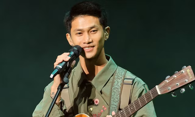 Mang cả nghìn cây xanh vào Nhà hát Hồ Gươm