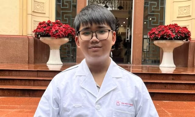 Đằng sau bài báo Q1 của sinh viên năm thứ ba của Trường Y Hà Nội 