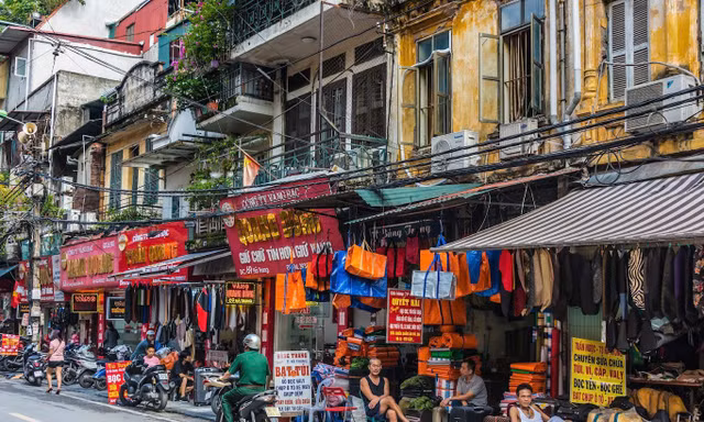 Di dời gần một triệu người Hà Nội: Ứng xử thế nào với chiều sâu lịch sử?