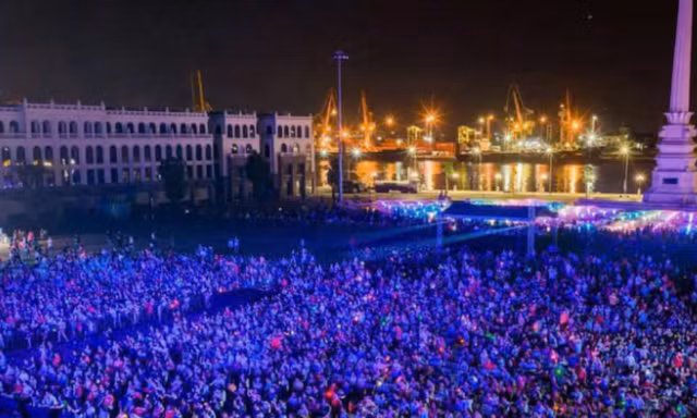 Hơn 12.000 khán giả xem concert của em bé 8 tuổi