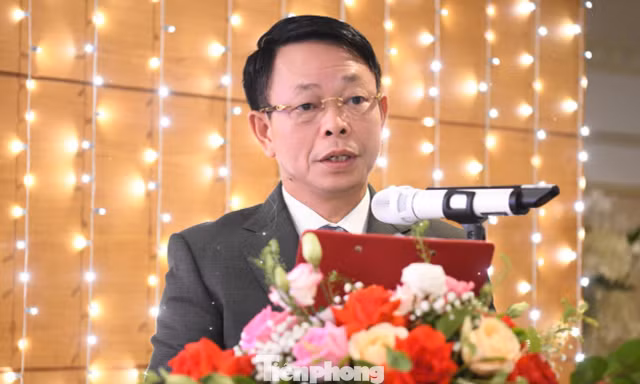 Nhà báo Phùng Công Sưởng: 'Không quan trọng đi đâu, mà đã đi qua điều gì để thay đổi'