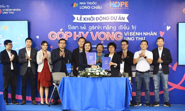 Long Châu cùng Quỹ Hope và các hãng dược chung tay san sẻ một phần gánh nặng điều trị cho bệnh nhân ung thư