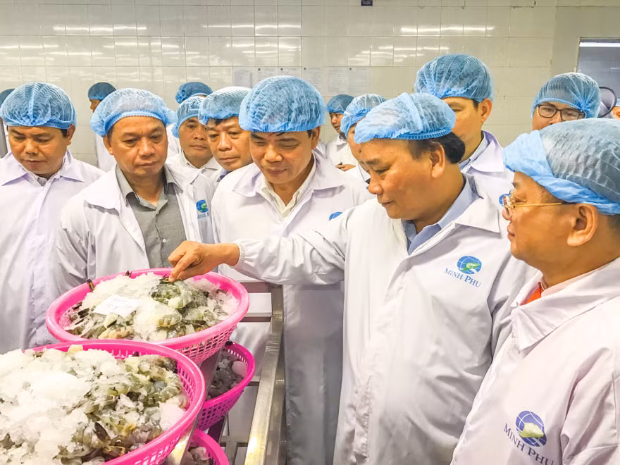Thủ tướng Nguyễn Xuân Phúc thăm Tập đoàn Minh Phú-Doanh nghiệp xuất khẩu tôm lớn nhất Việt Nam và hàng đầu thế giới