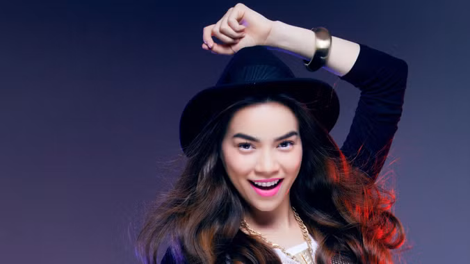 Hà Hồ: Tự dưng “bấn loạn”
