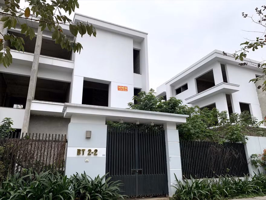 Khó xác định biệt thự bỏ hoang hay không để đánh thuế. Ảnh: Như Ý 
