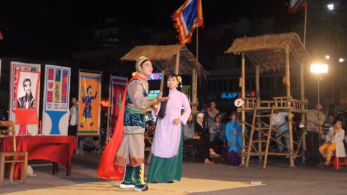 Trích đoạn bài chòi cổ “Lục Vân Tiên và Kiều Nguyệt Nga”.