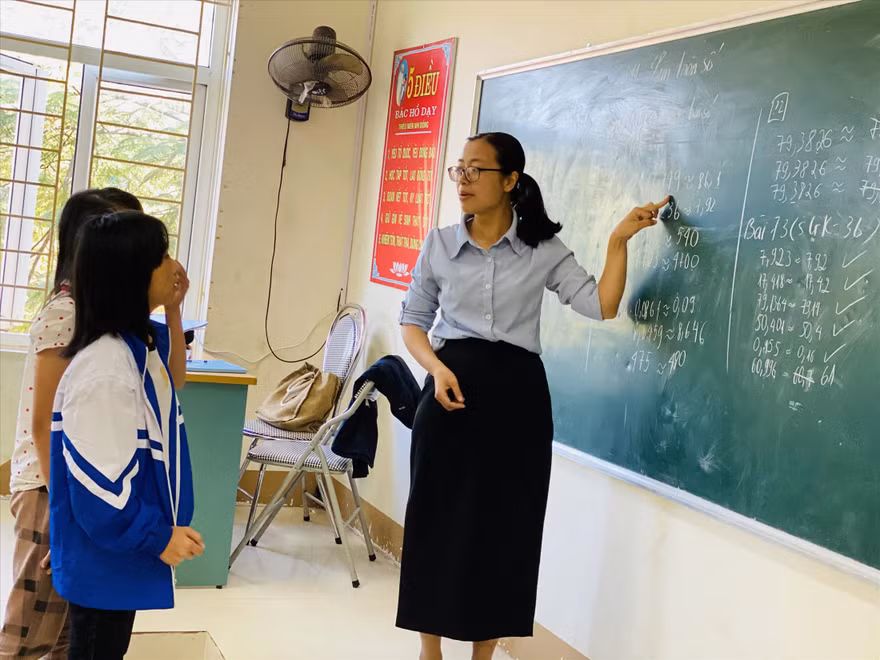 Mỗi học sinh đều phải được nhận xét, đánh giá theo các hình thức khác nhau và phù hợp thực tiễn dạy học. Ảnh: Nguyễn Hà 