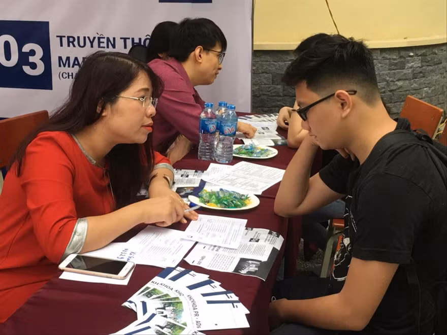 Ngày hội tư vấn tuyển sinh ĐH, CĐ năm 2019