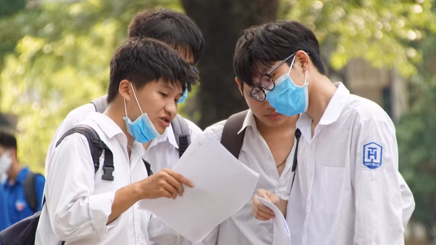 Dự kiến điểm chuẩn năm nay giữa các trường sẽ có khoảng cách rộng Ảnh: Hoàng Mạnh Thắng 