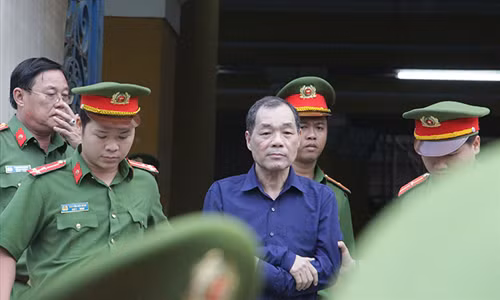 Ông Trầm Bê hôm xử sơ thẩm. Ảnh: Tân Châu 